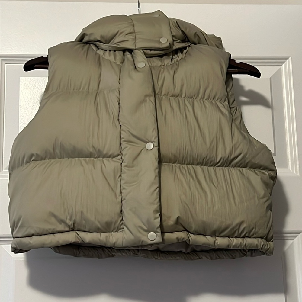 Lululemon Wunder Puff Super Crop Vest